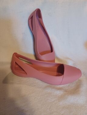 CROCS Women's Pink Slip-On Ballet Flats